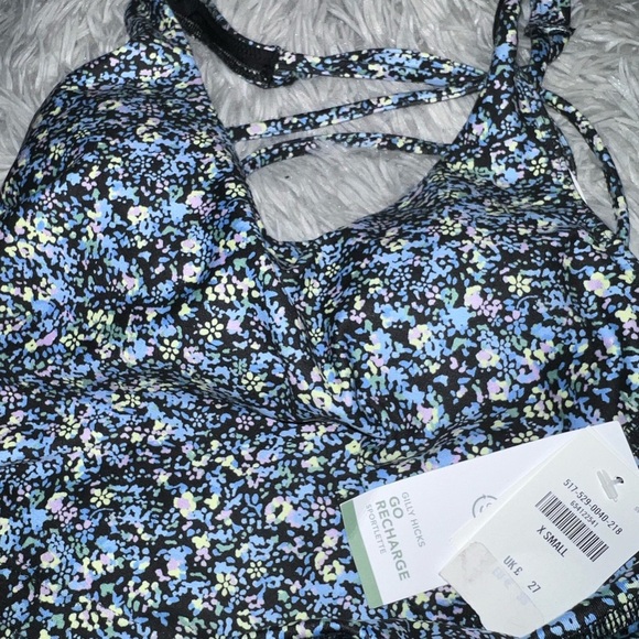 Gilly hicks workout set - Picture 8 of 11